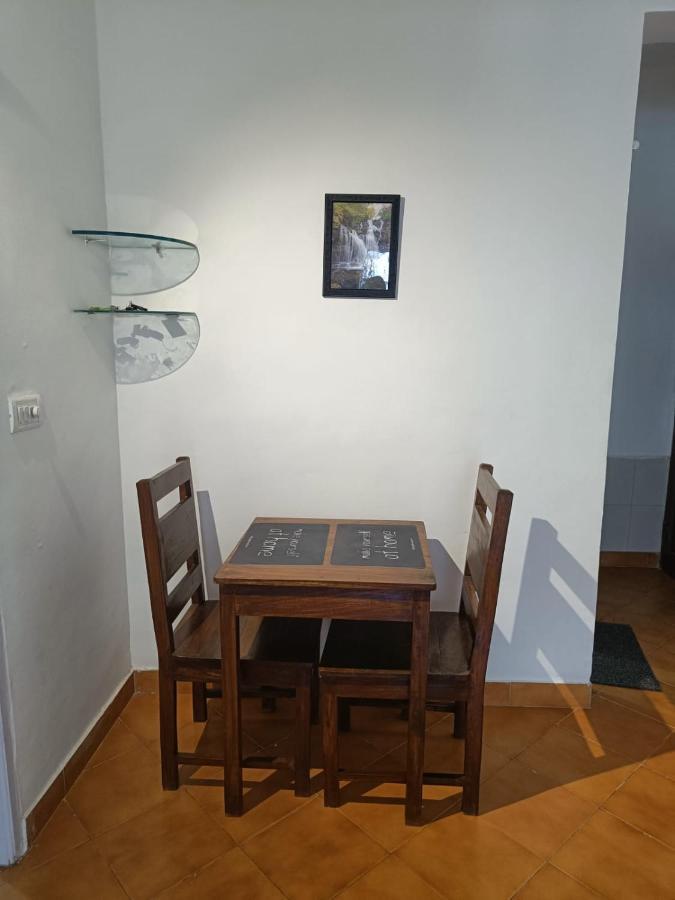 Contemporary Studio Apartment In Calangute, Goa Exterior photo